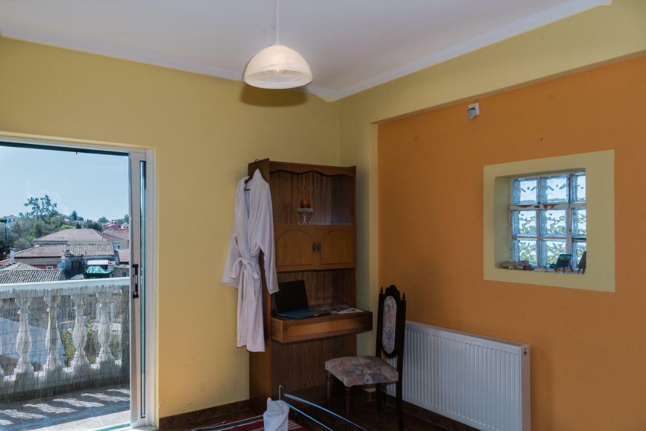 Апартаменти Modern Flat With Beautiful Views In South Of Corfu Лефкіммі Екстер'єр фото